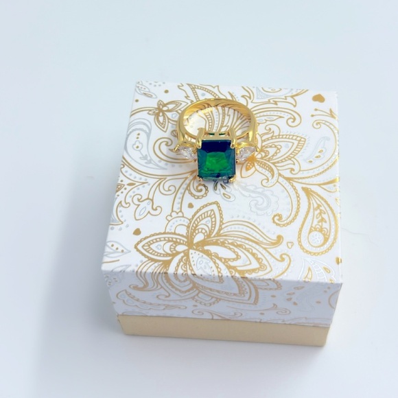 Charter Club Emerald Cut Crystal Ring Plate, Gold - Picture 8 of 11